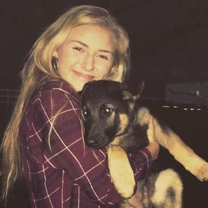 Meet your Posher, Lexi